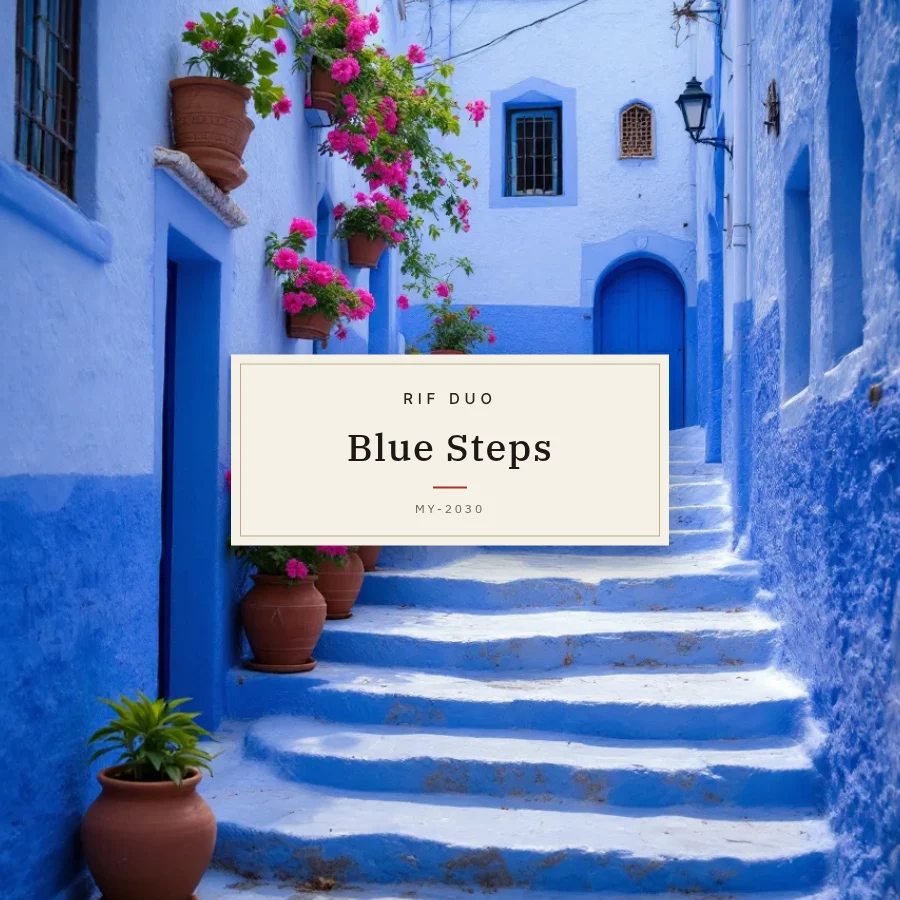 マグレブの青い路地 の文様で組んだ CD ジャケットの見本。中央の札に架空の題名「Blue Steps」